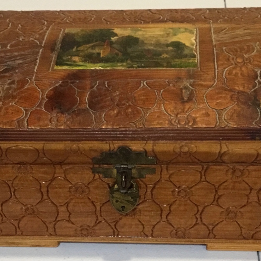Vintage Hand Carved Wooden Jewelry/Keepsake Box, Floral Carved with Mirror Lid
